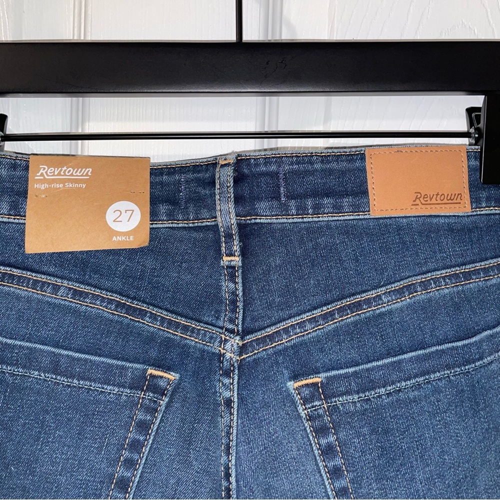 NEW Revtown High Rise Skinny Ankle Jeans - size 27 - Picture 4 of 9